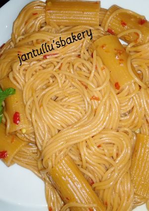A picture of Pasta in pasta out.