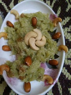 लौकी का हलवा रेसिपी मुख्य फोटो