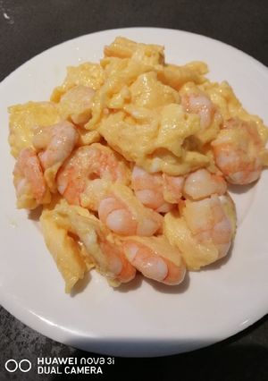 A picture of Shrimp con Egg.