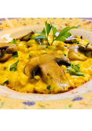 Una foto de Risotto de mote al curry con champiñones 🍲🍄
