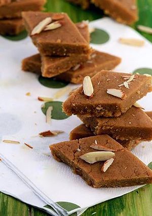 A picture of Gol Papdi (Matar).