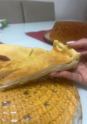 Una foto de Fainá o torta de fiambre uruguayo