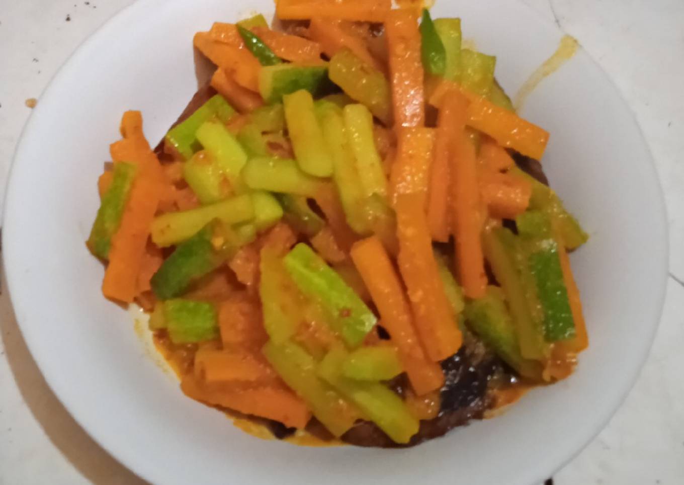 Acar kuning ikan tongkol