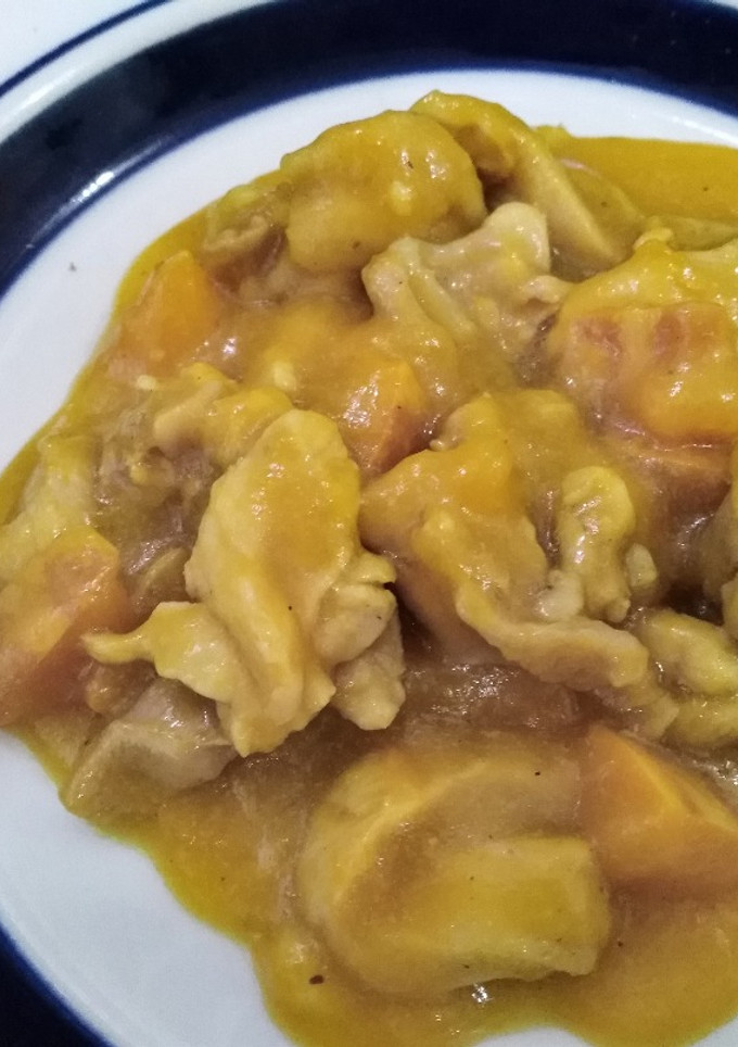 Una foto de Trocitos de pollo con calabaza y crema de calabaza