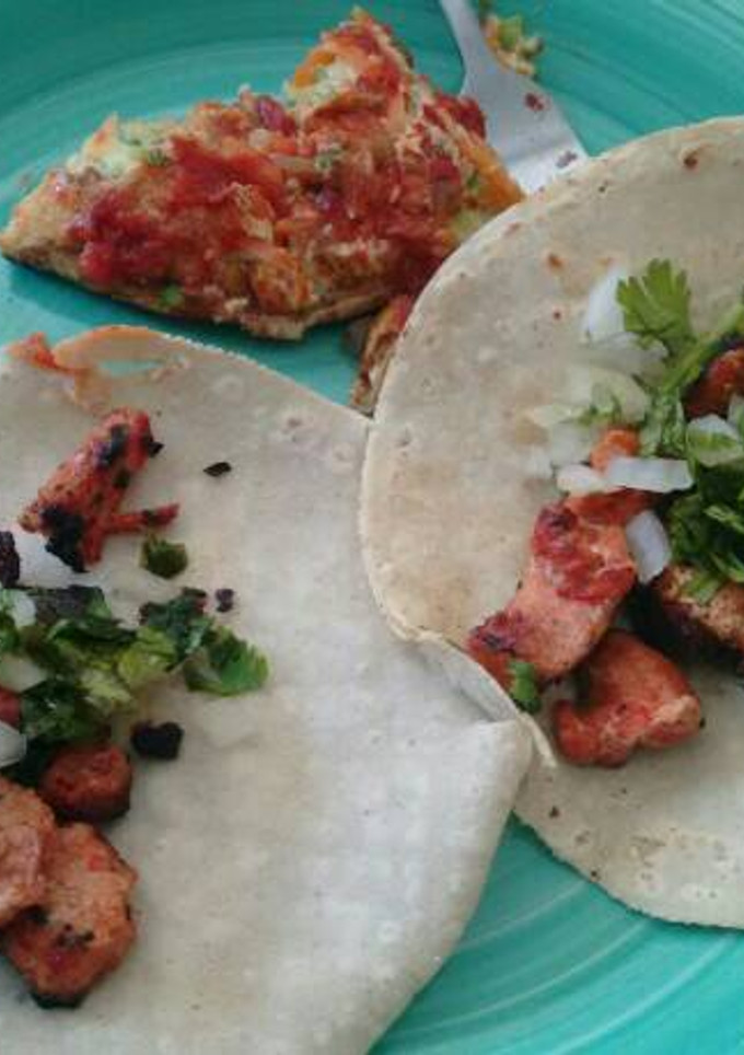 Una foto de Tacos al pastor 2.ॐ