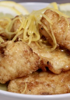 Una foto de Pollo al limón estilo chino