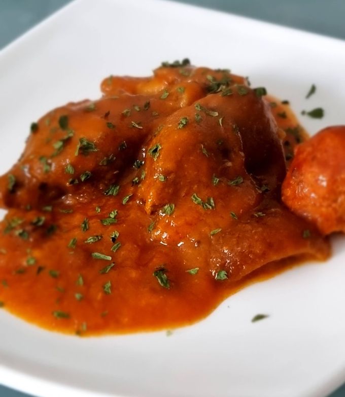 Foto principal de Manitas de cerdo con chorizo (Nota 10)