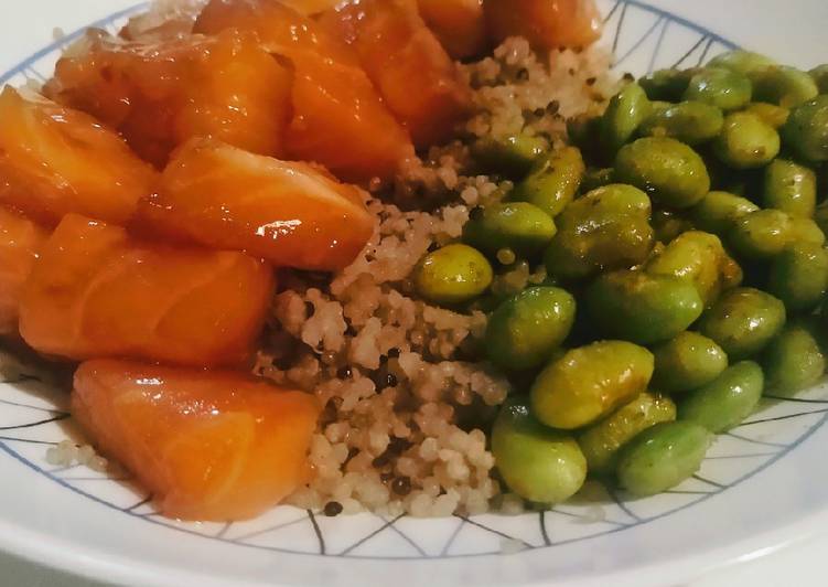Poke bowl light con quinoa integral