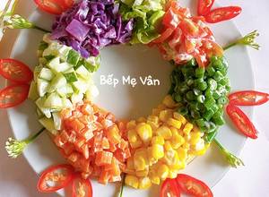 Hình của món Salad rau củ trộn xốt mayonnaise.