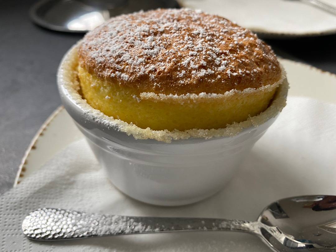 Tökéletes fehércsokoládé szufflé recept recept fotó