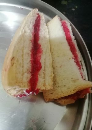A picture of Instant Bread Jam.
