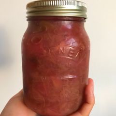 A picture of Rhubarb and Apple jam #SeasonSupply.