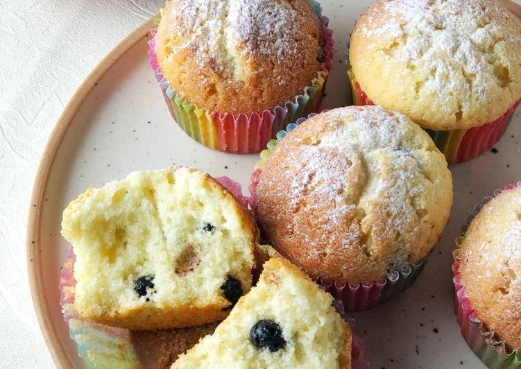 Step-by-Step Guide to Make Homemade Blueberry Muffin