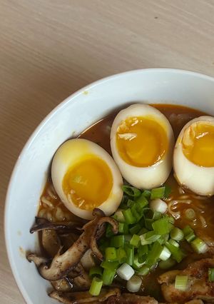 A picture of Soy Marinated Eggs for Ramen.