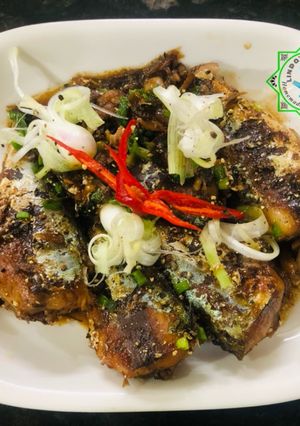 Hình của món Cá nục kho tiêu.