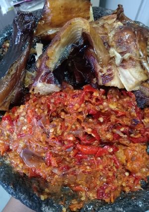 Foto resep Ikan Asap Sambal Setan