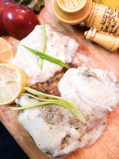 A picture of White Sauce Fish.