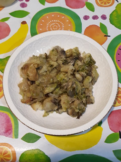 Una foto de Patata, alcachofa y cebolla al horno con majada de ajo y perejil