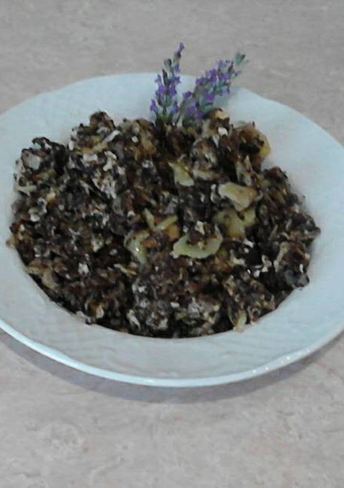 Una foto de Revuelto de morcilla y patata