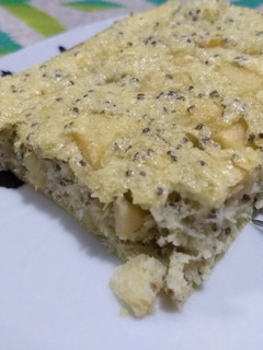 Una foto de Budín de coco, chía y manzana (Sin harinas ni azúcar)