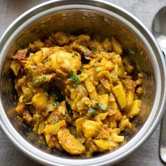 A picture of Papad ki Sabzi (Paporor Sobzi).