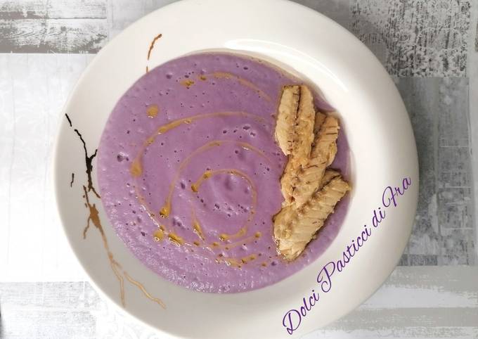 Vellutata di cavolo viola e finocchi