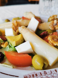 Una foto de Ensalada sobremesa!!!