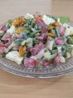 વિન્ટર સ્પેશિયલ જીંજરા નું સલાડ (Winter Special Jinjara Salad Recipe In Gujarati) રેસીપી મુખ્ય ફોટો
