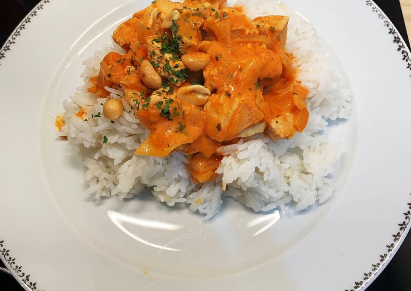 Émincé de poulet sauce tandoori et riz basmati