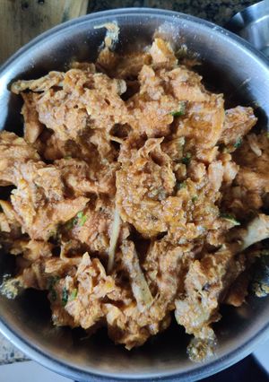A picture of Chicken curry.