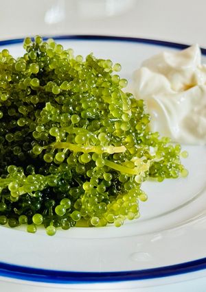 Hình của món Rong Nho Chấm Sốt Mayonaise.