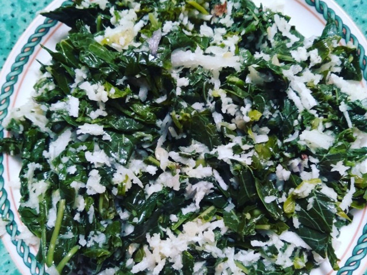 Cara Gampang Menyiapkan Urap daun singkong yang Enak Banget