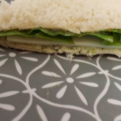 A picture of Avocado Vegetarian sandwich.