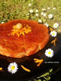 Une photo de Gâteau à la châtaigne et écorces de mandarine confite