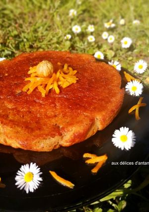 Une photo de Gâteau à la châtaigne et écorces de mandarine confite
