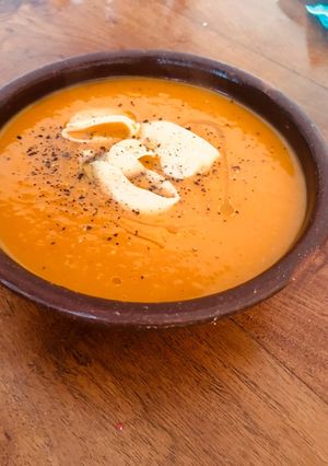 Una foto de Sopa crema de calabaza (zapallo anco)