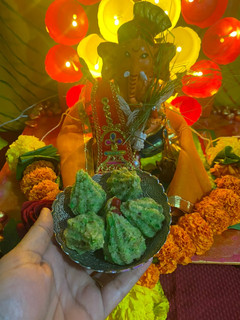 A picture of Pan modak.