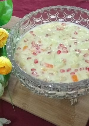 A picture of Fruit Custard.