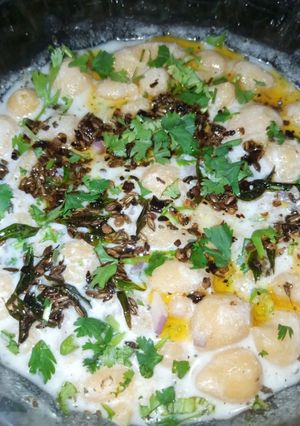 A picture of Hyderabadi Dahi Phulki.