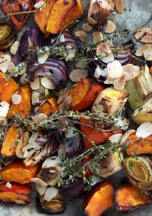 A picture of Roast squash, leek and red onion - vegan.