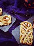 Momias dulces de hojaldre rellenas de manzana caramelizada