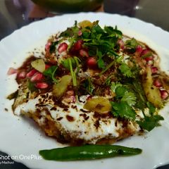 A picture of Aloo Tikki - Delhi Chaat Style.