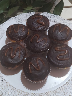 Una foto de Muffins de Dulce de Leche y Chocolate