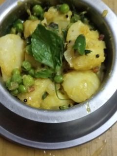 புதினா உருளைக்கிழங்கு பொடிமாஸ் செய்முறை முக்கிய புகைப்படம்