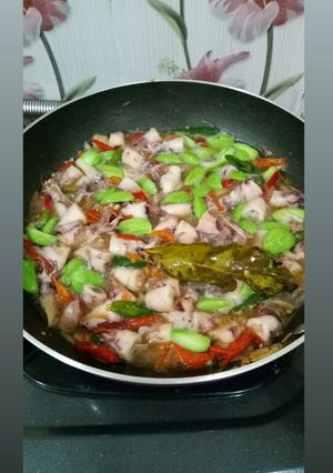 Foto resep Oseng Cumi Asin Pete