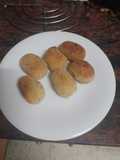 Croquetas de pollo asado, pata asada y manises