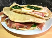 Una foto di rucola speck