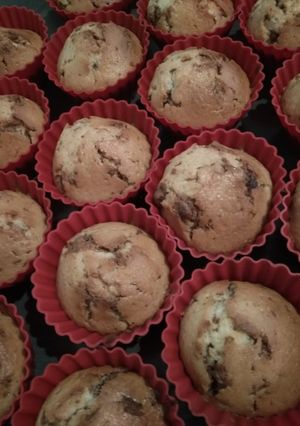 Φωτογραφία της συνταγής Εύκολα Cupcakes με μήλο και σοκολάτα