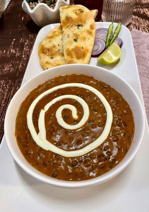 A picture of Restaurant style Dal Makhani.