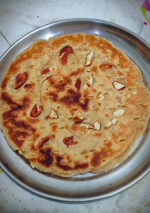 सिंधी मीठी कोकी या लोला(SINDHI MEETHI KOKI YA LOLO RECIPE IN HINDI) रेसिपी मुख्य फोटो